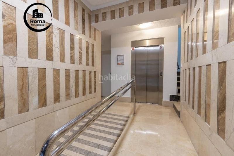 Foto 5c2b2b37-f792-4d06-8234-869f0ec6501e. Ático en calle águila 26 ático a reformar junto al palacio de los patos en Granada