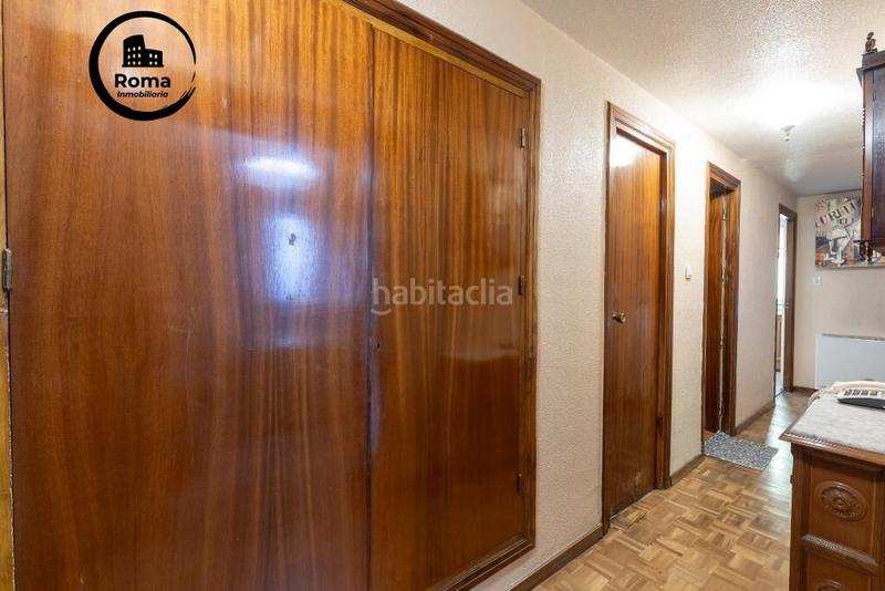 Foto e64216fc-2432-4338-8331-85a13718a5a3. Ático en calle águila 26 ático a reformar junto al palacio de los patos en Granada