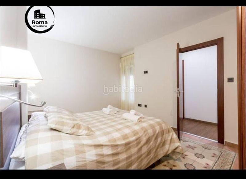 Foto 2734d282-72ef-4653-96f2-c75f70fa0c40. Rent flat in Centro - Sagrario Granada