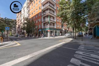 Pis  Emperatriz eugenia. Céntrico piso de 3 dormitorios, 2 baños, patio, amplio salón y b