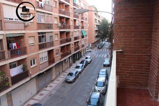 Location Appartement à Camino de Ronda. Magnifico piso para estudiantes en calle arabial