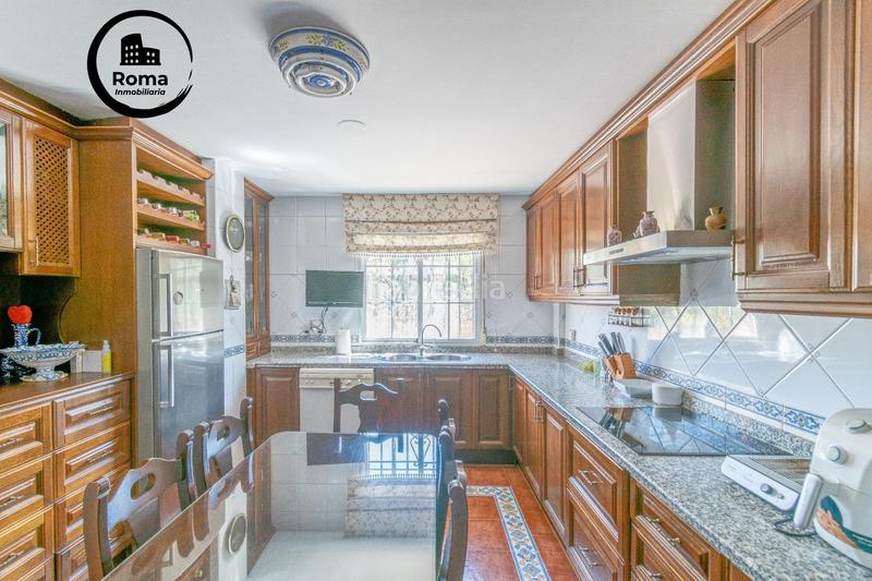 Foto d000d069-d24a-493e-8bdd-b19625641f33. Chalet avec chauffage parking piscine dans La Zubia Ciudad Zubia (La)