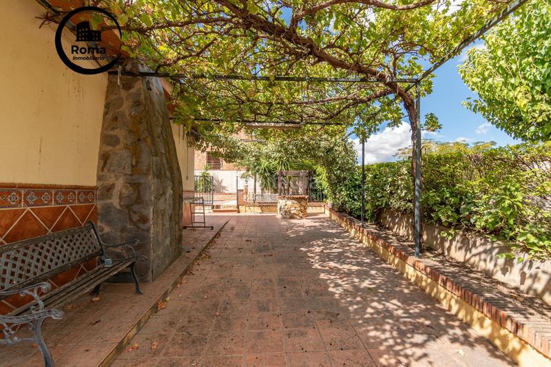 Foto ca242f74-89c3-4ff8-b158-a5a86dd66e1a. Chalet con riscaldamento parcheggio piscina in Villa de Otura