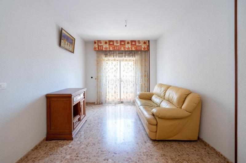 Foto 4c4d9900-8ca3-4718-b057-a536c8ee69a4. Flat in Motril ciudad Motril