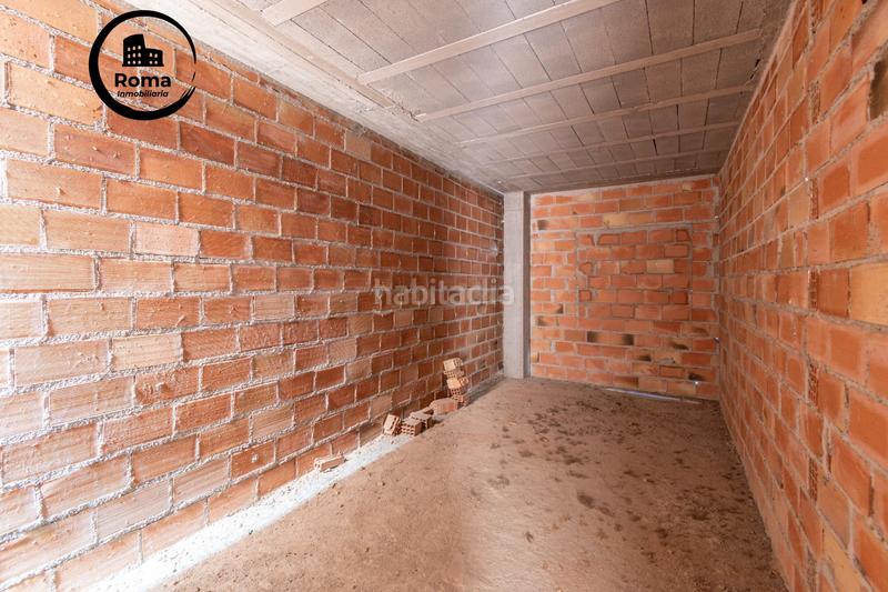 Foto e3bd5393-2648-4a82-b2bb-23098bce50db. Edifici a Peza (La)