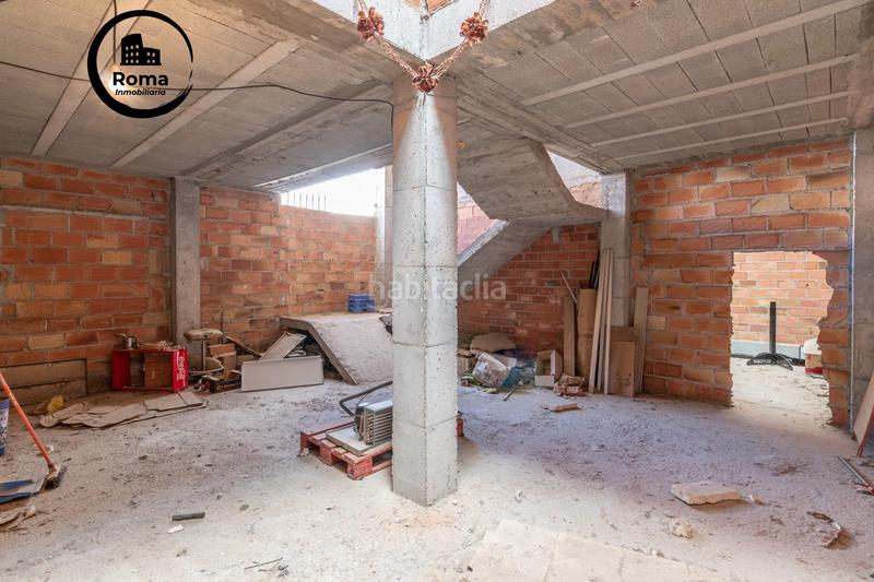 Foto f93bc164-5ed3-4b3d-95e3-a1459553c793. Edifici a Peza (La)