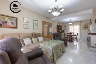 Casa aparellada  Calle poleo(chaparral). Encantadora casa pareada en el chaparral albolote, reformada y l