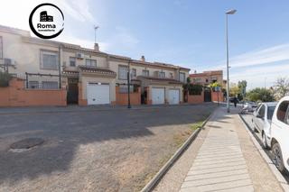 Casa adossada  Calle parroco jose rguez (cer). !!bonita casa adosada en el barrio de los periodistas, granada!!