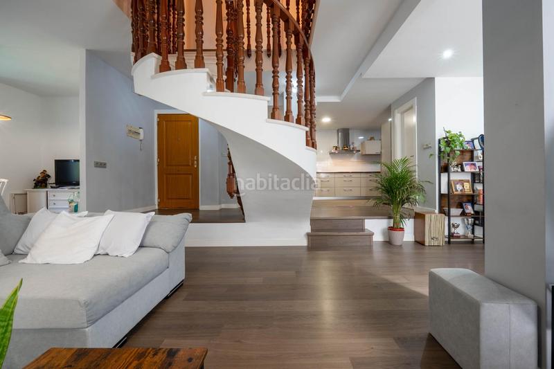 Foto 1dd8dd9f-ec56-4fd6-9ecf-3012f8358de3. Maison jumelée avec chauffage parking piscine dans La Zubia Ciudad Zubia (La)