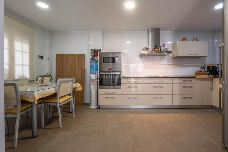 Foto 803bfe0d-ce93-435f-b527-8fe8ae77fb7d. Maison jumelée avec chauffage parking piscine dans La Zubia Ciudad Zubia (La)