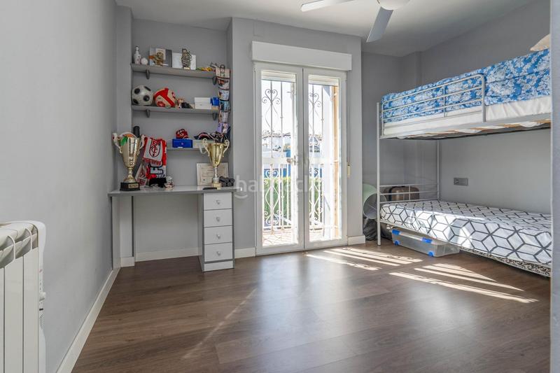 Foto d05fa96b-7621-4cb3-910b-39748d860595. Maison jumelée avec chauffage parking piscine dans La Zubia Ciudad Zubia (La)