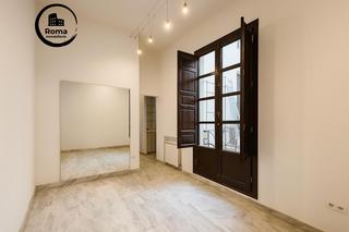 Rent Office space in Centro - Sagrario. Magnifica oficina en carcel baja