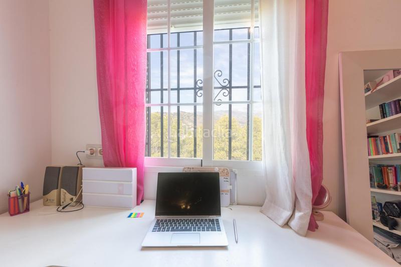 Foto 6f50b9e1-7911-443f-98cb-2451e1416a2f. Chalet con riscaldamento parcheggio piscina in Cortes-Huertas Madrid