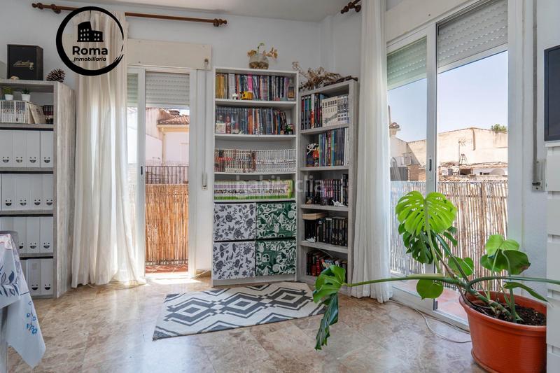 Foto de5d3da3-ca28-41f6-b54e-78dd795c6bf8. Piso en venta piso en el centro haciendo esquina en Cúllar Vega