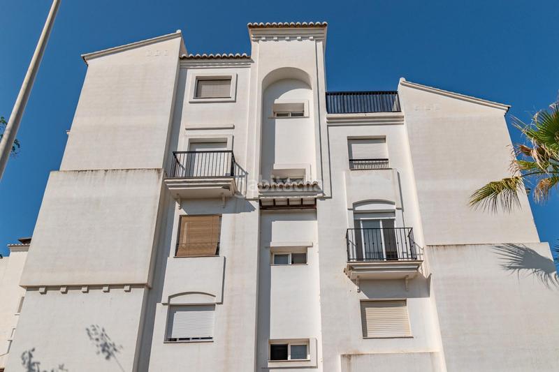 Foto 0a8add88-0f99-4b84-a5e1-6268483816af. Flat in avenida avenida andalucia 6. 6 in Salobreña costa Salobreña