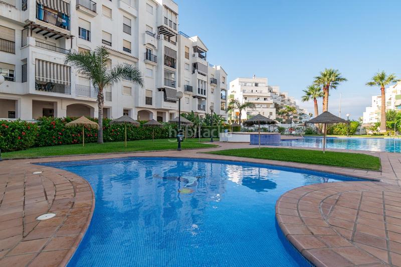 Foto a92803ba-cb80-42c0-9bb8-cfc1234a6d37. Flat in avenida avenida andalucia 6. 6 in Salobreña costa Salobreña