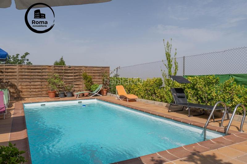 Foto da0dce2e-bc33-47a3-a56e-3d132fb5bd22. Chalet with heating parking pool in Cumbres Verdes Zubia (La)