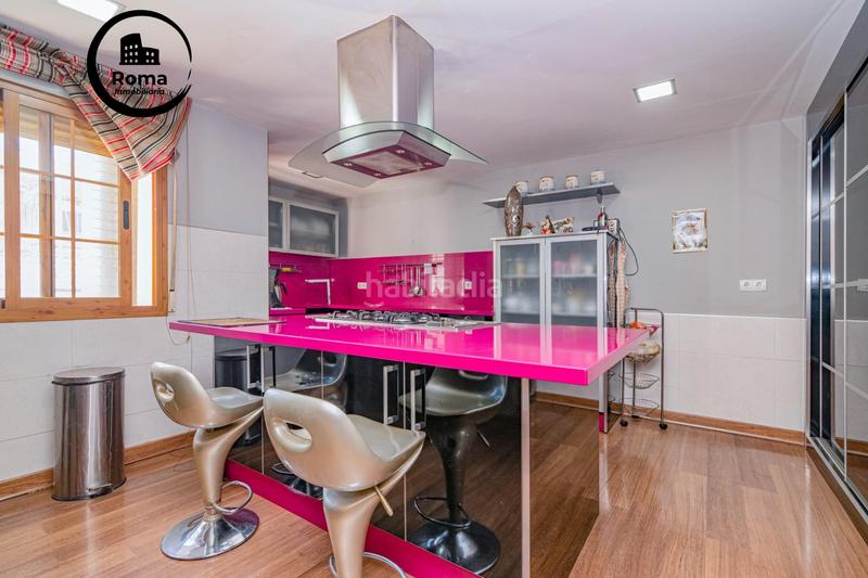 Foto 2afce945-a5de-4ba8-bc70-fca3d6430537. Casa adosada casoplon en el zaidin en Barrio de Zaidín Granada