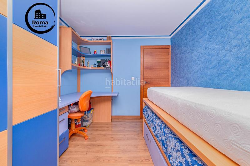 Foto 40c629ce-e47f-435d-a8a6-34a602fdb054. Casa adosada casoplon en el zaidin en Barrio de Zaidín Granada