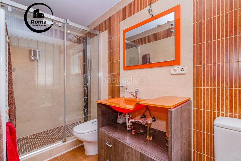 Foto 4fb47a1a-d6bc-4a67-8532-f6376b308076. Casa adosada casoplon en el zaidin en Barrio de Zaidín Granada