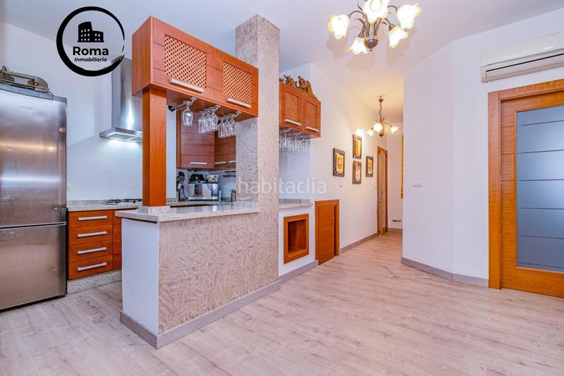 Foto 54e2044b-737f-4f9f-86bc-e5c44c2de055. Casa adosada casoplon en el zaidin en Barrio de Zaidín Granada