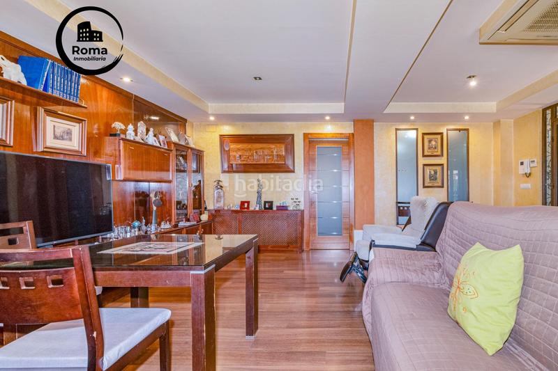 Foto 995e79a5-eea7-4742-9e25-29050d312b5b. Casa adosada casoplon en el zaidin en Barrio de Zaidín Granada