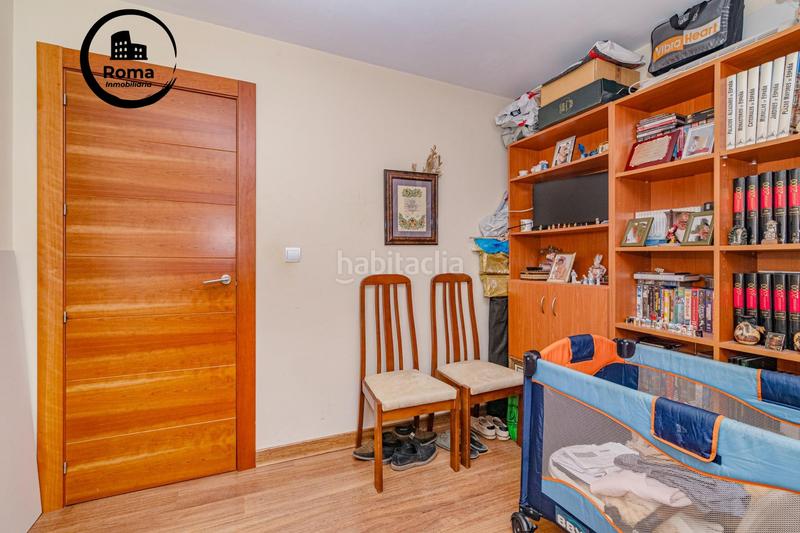 Foto b281d599-57b3-427c-86ad-c5dd99ea3448. Casa adosada casoplon en el zaidin en Barrio de Zaidín Granada