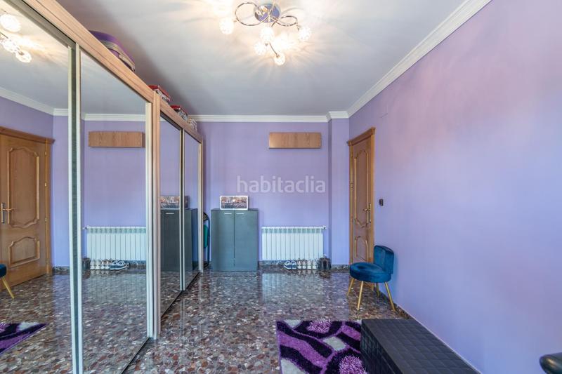 Foto cf3c25aa-578b-4f6f-b91e-66868d201c78. Maison jumelée avec chauffage parking dans Rosaleda - Juventud Granada