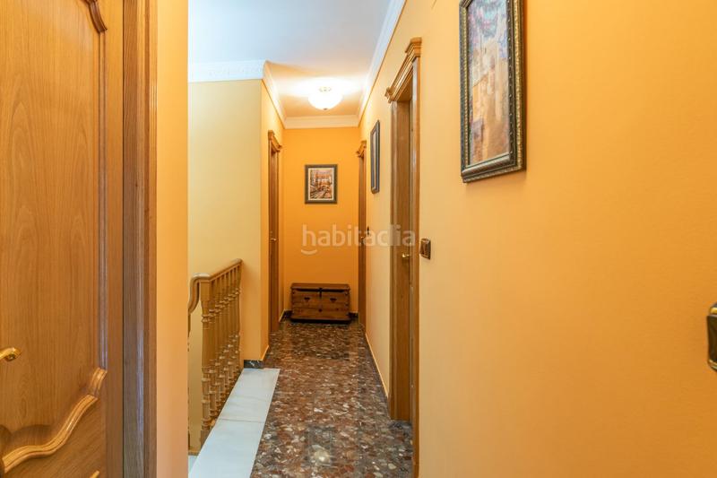 Foto 69bff20b-9ea1-4fc7-97d7-12d83f4a99cb. Semi detached house with heating parking in Rosaleda - Juventud Granada