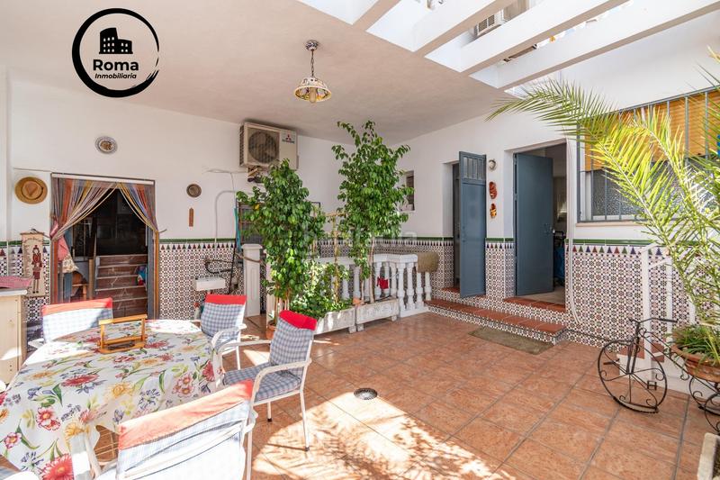 Foto b1ebe436-3699-45d5-9a37-fef14005acb6. House with parking pool in Atarfe