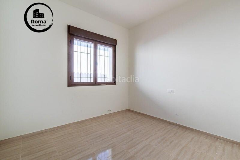 Foto 0bda05e5-3cce-4acf-9db2-92472d288243. Chalet  en planta baja de obra nueva en Altos de la Zubia en Zubia (La)