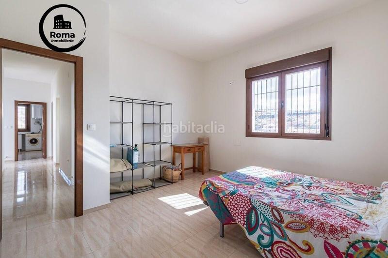 Foto fe7e8503-7201-40bd-b851-362d5f43a6d6. Chalet  en planta baja de obra nueva en Altos de la Zubia en Zubia (La)