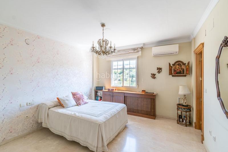 Foto f21f8c7d-7999-46c7-a3c9-b9dbd0a2b477. Chalet avec chauffage parking piscine dans La Zubia Ciudad Zubia (La)