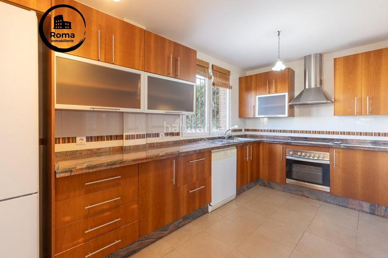 Foto 1131da42-64bc-49e4-9b5c-ae76b02aafff. Towny house with parking in Huétor Vega