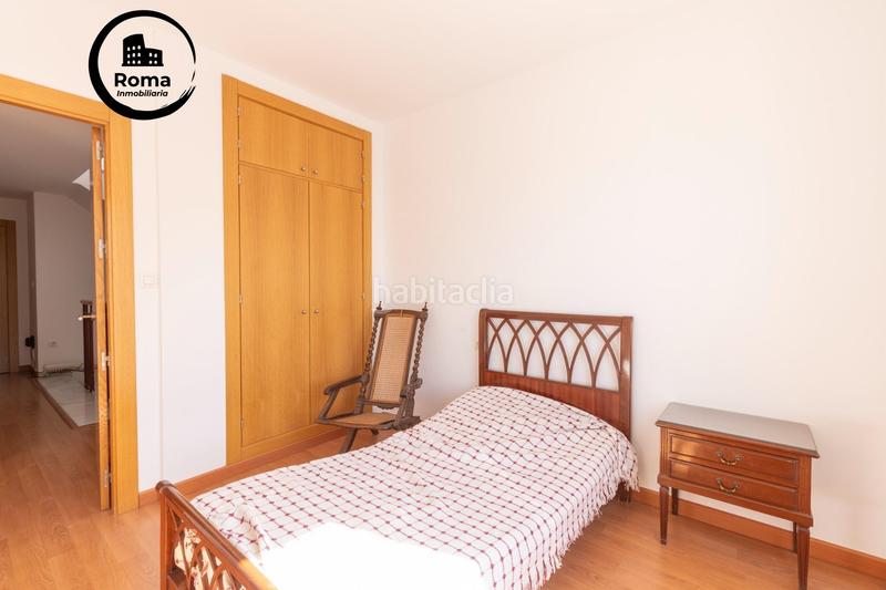 Foto 3e74ffec-4a55-4a44-9c10-92cdedd8eea9. Towny house with parking in Huétor Vega