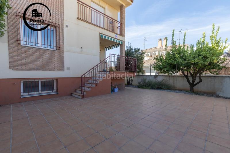 Foto 4a2fba33-9d6a-4704-988c-a4f17235521f. Towny house with parking in Huétor Vega