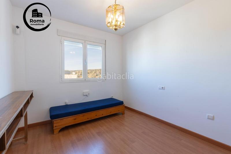 Foto 5e684a31-483d-4a7e-9a08-1a4dba8ac18a. Towny house with parking in Huétor Vega