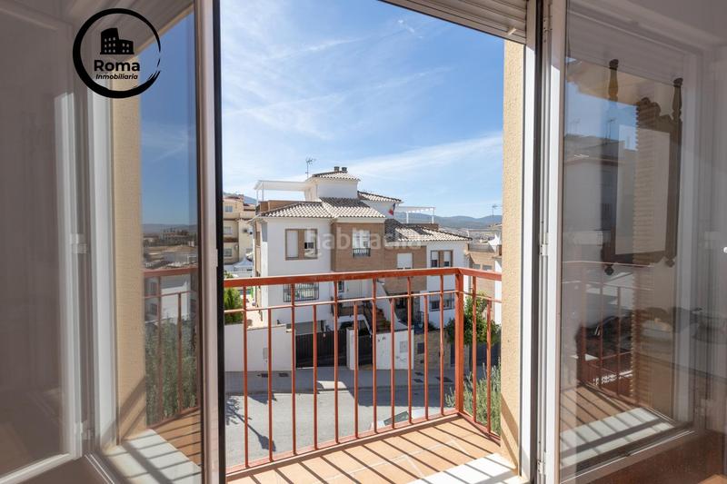 Foto b552928a-3146-462b-821b-eeb6902e872e. Towny house with parking in Huétor Vega