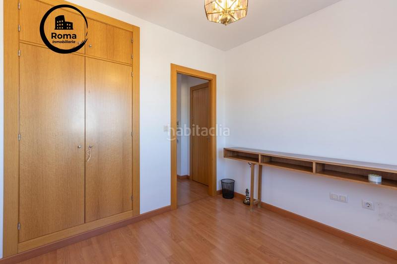 Foto c8882bb0-077a-49ec-b227-e3c9f58539f3. Towny house with parking in Huétor Vega