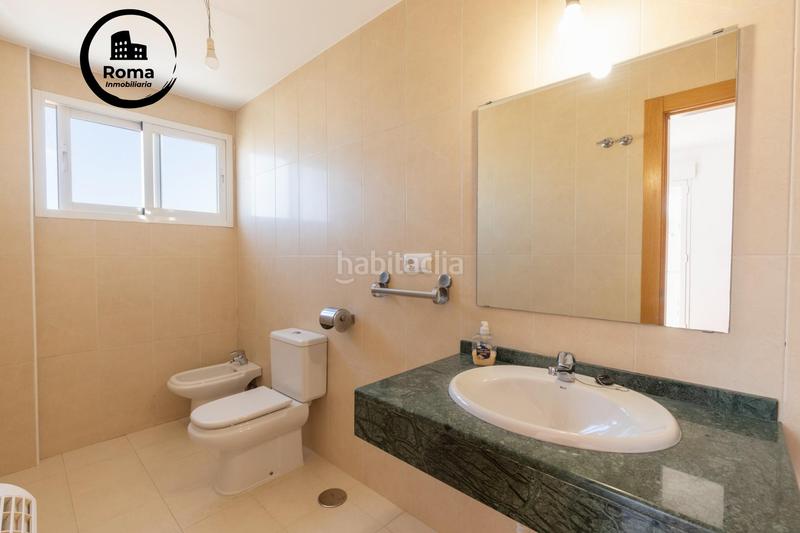 Foto e36afdb6-3b20-4136-b44f-fcfd08a2c8c9. Towny house with parking in Huétor Vega