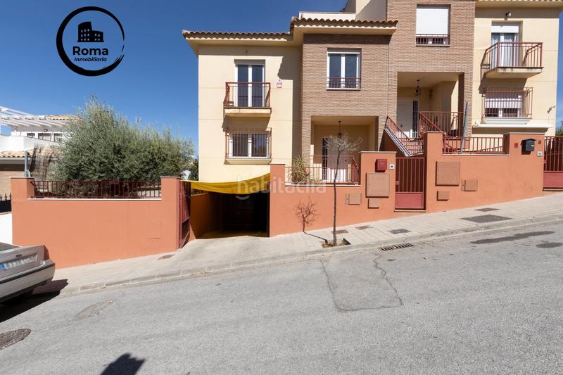 Foto e8b949a0-ca60-49ce-b699-87ff9f0b4c8b. Towny house with parking in Huétor Vega