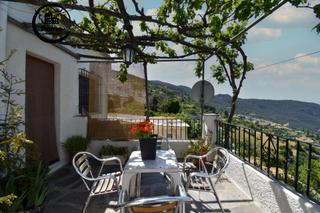 Casa a Capileira. Se vende casa con encanto en capileira