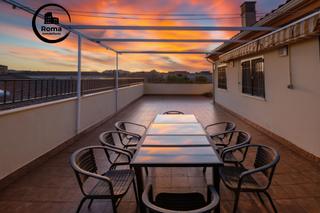 Ático en San Antón. Ático en armilla con amplia terraza y vistas a sierra nevada