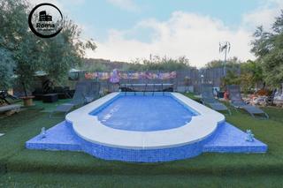 Masía en Barrio de la Vega. Cortijo en el llano de huenes, monachil