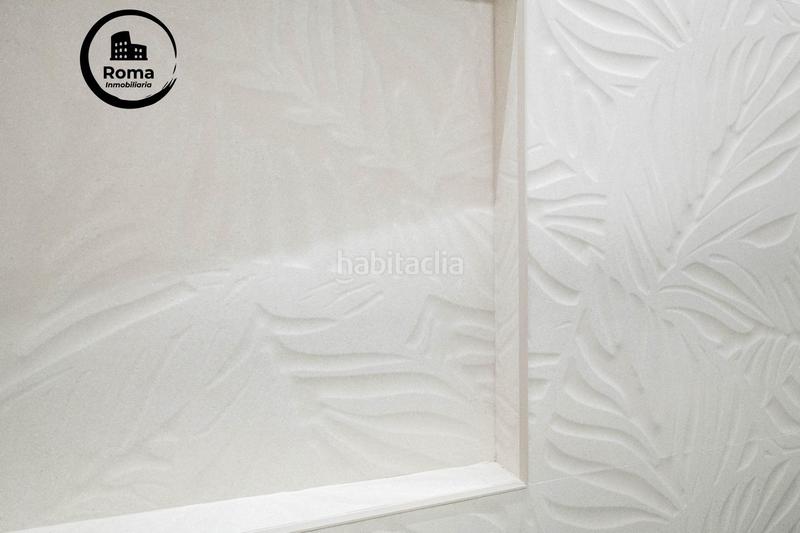 Foto 15bc4717-af37-4bdd-903c-e6f1054c2922. Piso  reformado con cochera junto recogidas en Granada