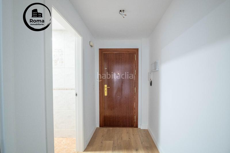 Foto 1c7afaee-ff3b-4a6f-ab45-949bbdc107bf. Piso  reformado con cochera junto recogidas en Granada