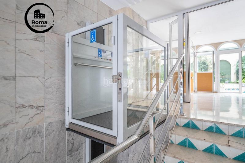 Foto 23149da3-1420-413a-b786-df4f54b286e3. Piso  reformado con cochera junto recogidas en Granada