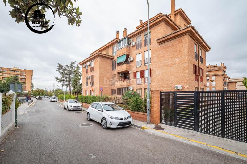 Foto 6a57bec3-cc42-47d0-8d83-9124b00a869f. Pis amb calefacció aparcament a Castaño - Mirasierra Granada