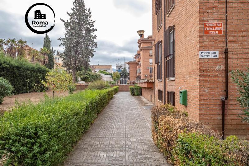 Foto c266fc04-78dd-43a2-a57d-a7bbe63c0f44. Pis amb calefacció aparcament a Castaño - Mirasierra Granada