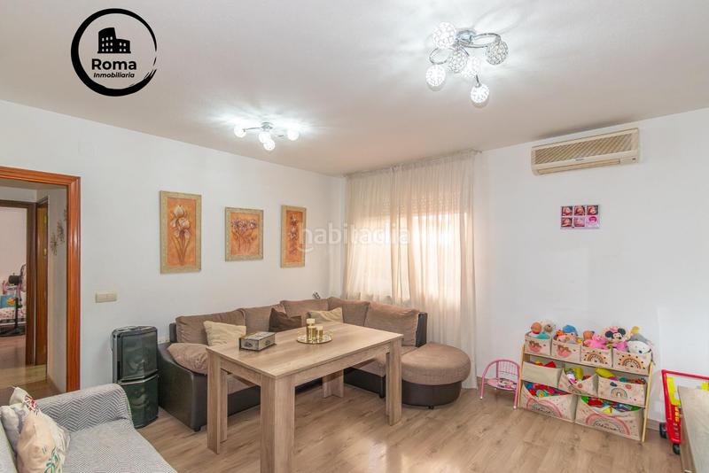 Foto 4c1e2c4f-258a-4bdd-b57d-a095a1d8ca8b. Etagenwohnung in Avda. De los Ogíjares Armilla